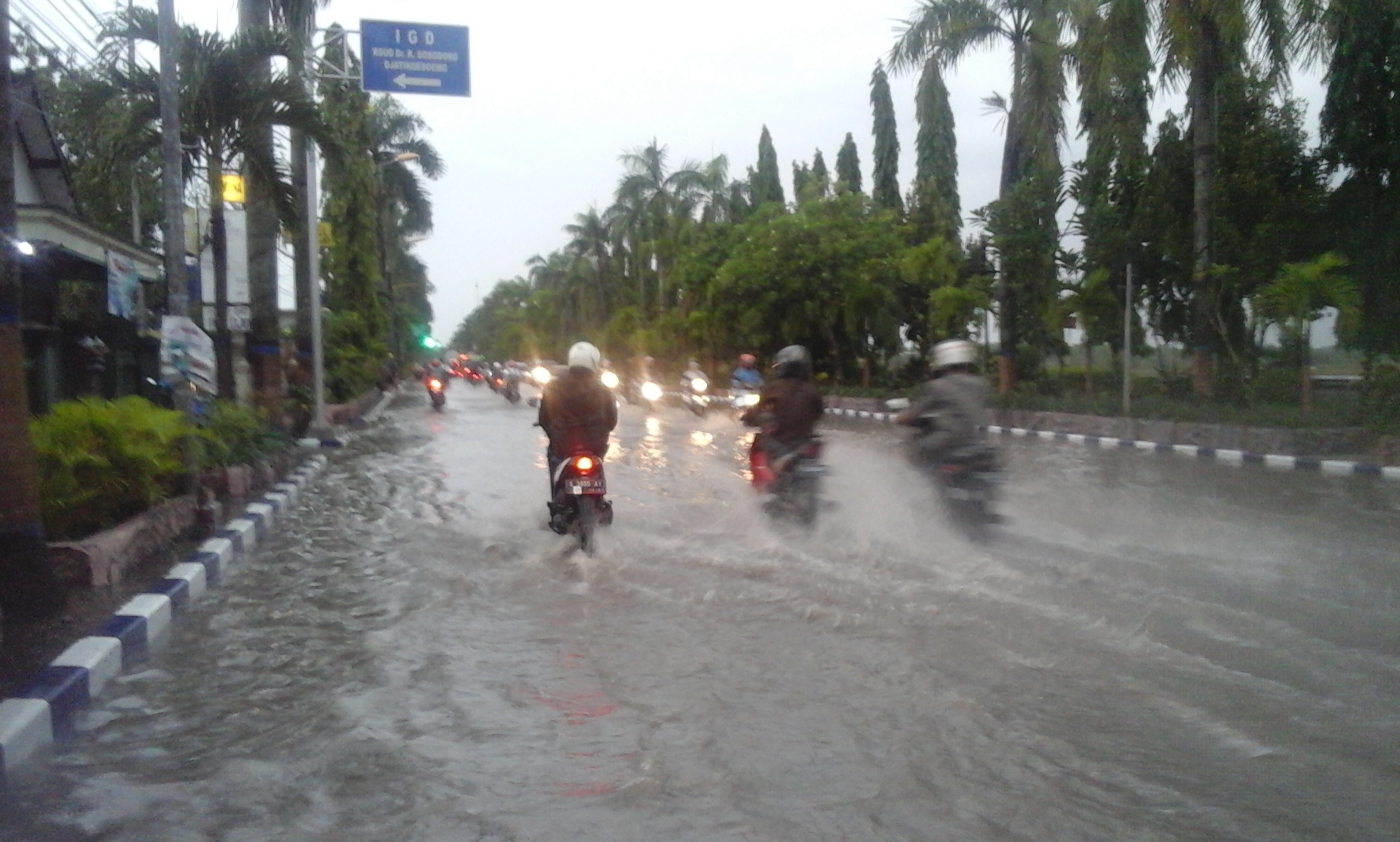 Hujan, Jalan Ahmad Yani Banjir